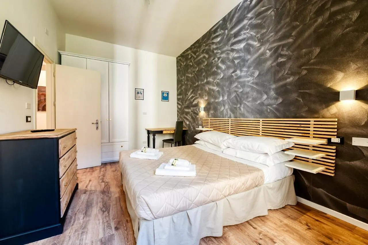 3 Rooms 3 Bathrooms - Lovely Apartment Close The Vatican Řím