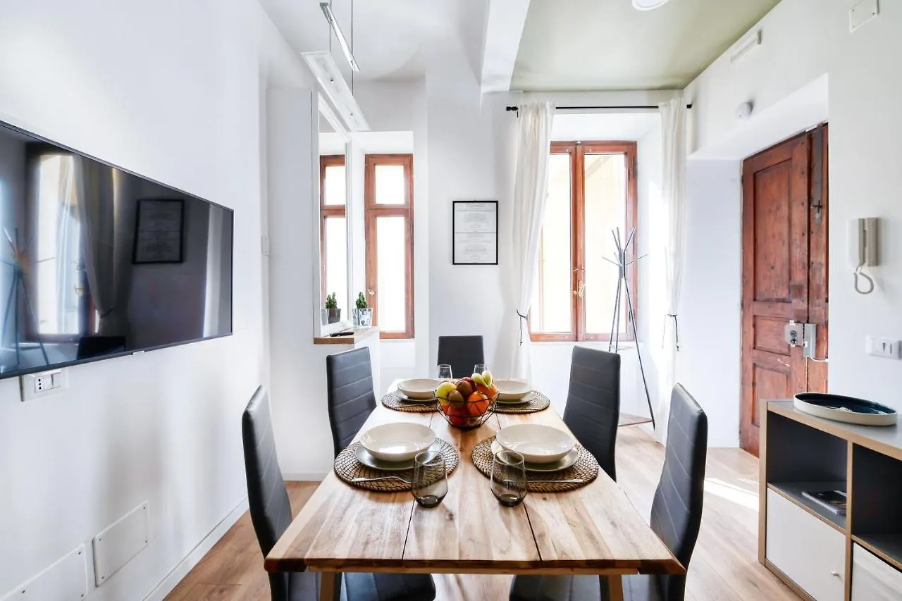 3 Rooms 3 Bathrooms - Lovely Apartment Close The Vatican Řím 0*,