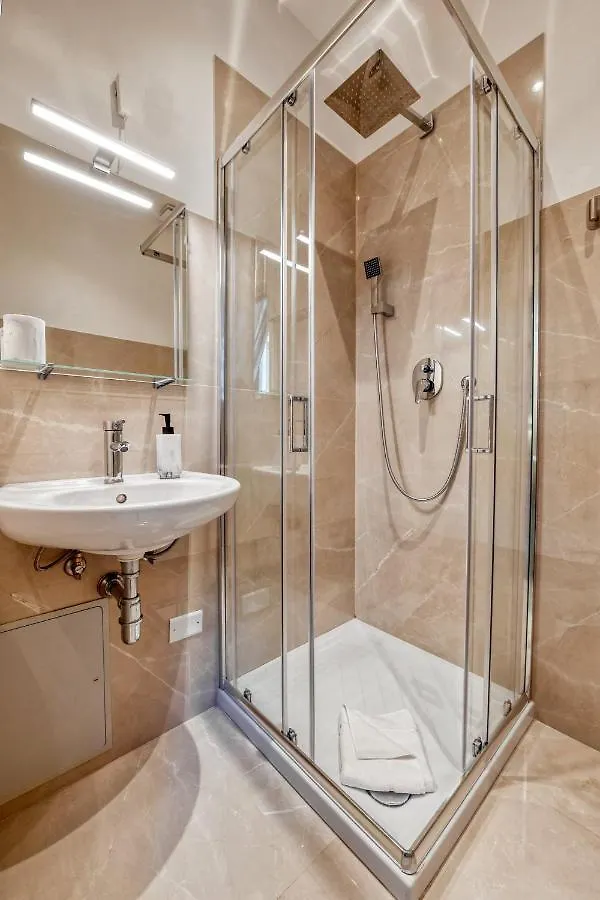 3 Rooms 3 Bathrooms - Lovely Apartment Close The Vatican Rome Italy